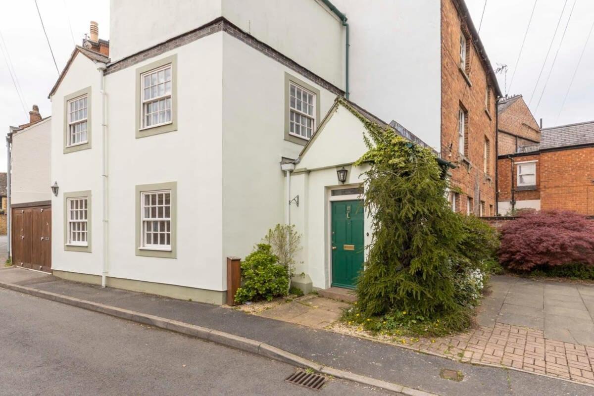 Independence House Oakham Exterior foto